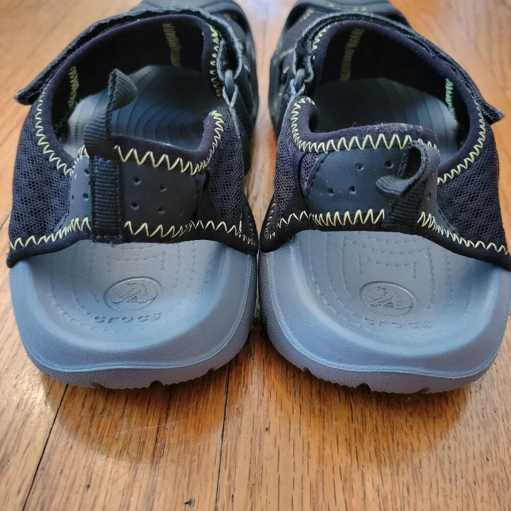 Crocs Swiftwater Mesh Water Sandals Men 8 Black Deck Shoes Beach Summer Women 10